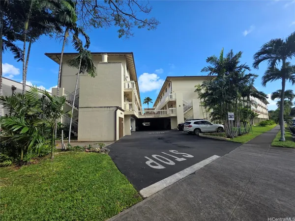 $3,200 | 350 Aoloa Street, Unit B221, Kailua, HI 96734