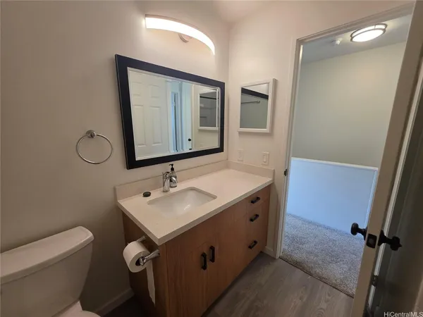 $3,200 | 350 Aoloa Street, Unit B221, Kailua, HI 96734