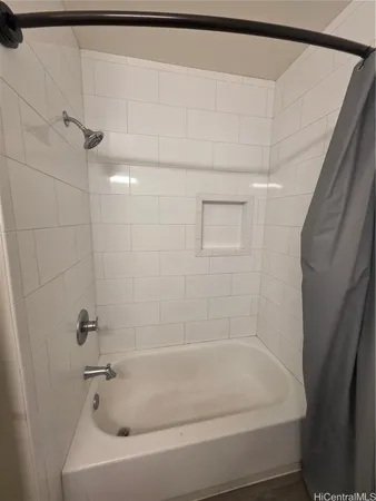 $3,200 | 350 Aoloa Street, Unit B221, Kailua, HI 96734