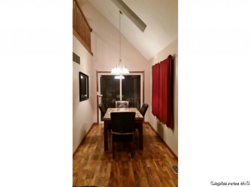 120 West Taylor Road Williamsville, IL 62693 - Photo 9 of 14 Gallery Image 9