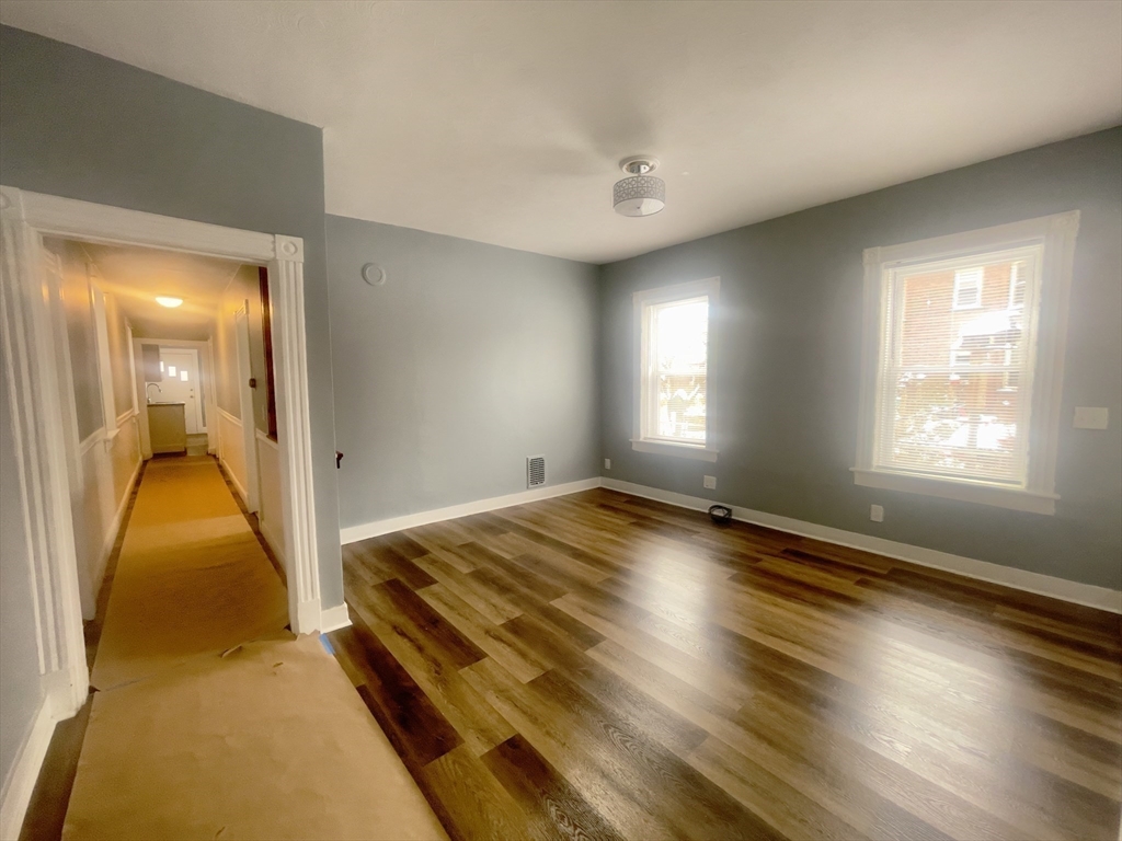 29 Wilcox Street, Unit 1R Springfield, MA 01105 - Photo 3 of 11