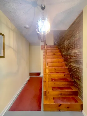 $2,000 | 29 Wilcox Street, Unit 1R, Springfield, MA 01105