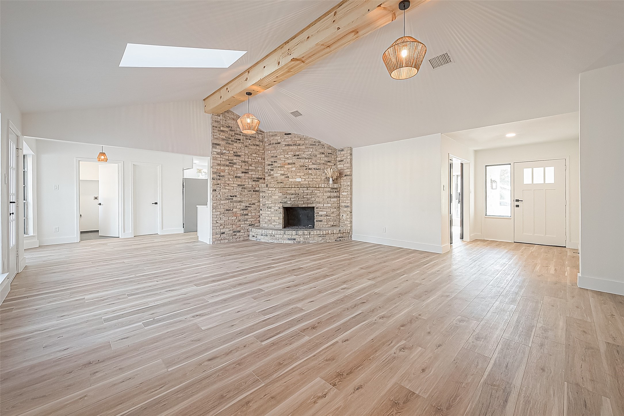 811 Lemm Court Spring, TX 77373 - Photo 3 of 18 livingroom