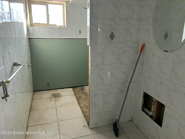 $1,100,000 | 735 North Burgher Avenue | West Brighton