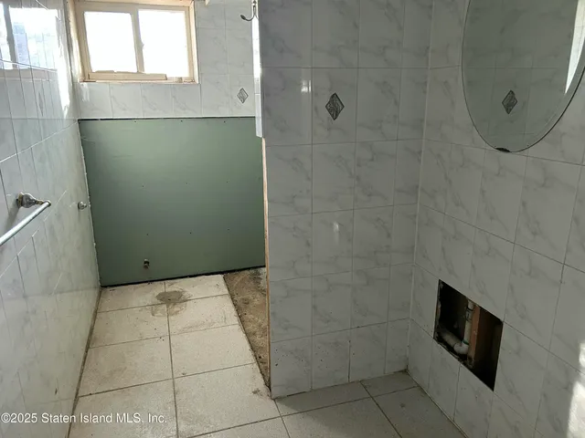 $1,100,000 | 735 North Burgher Avenue | West Brighton