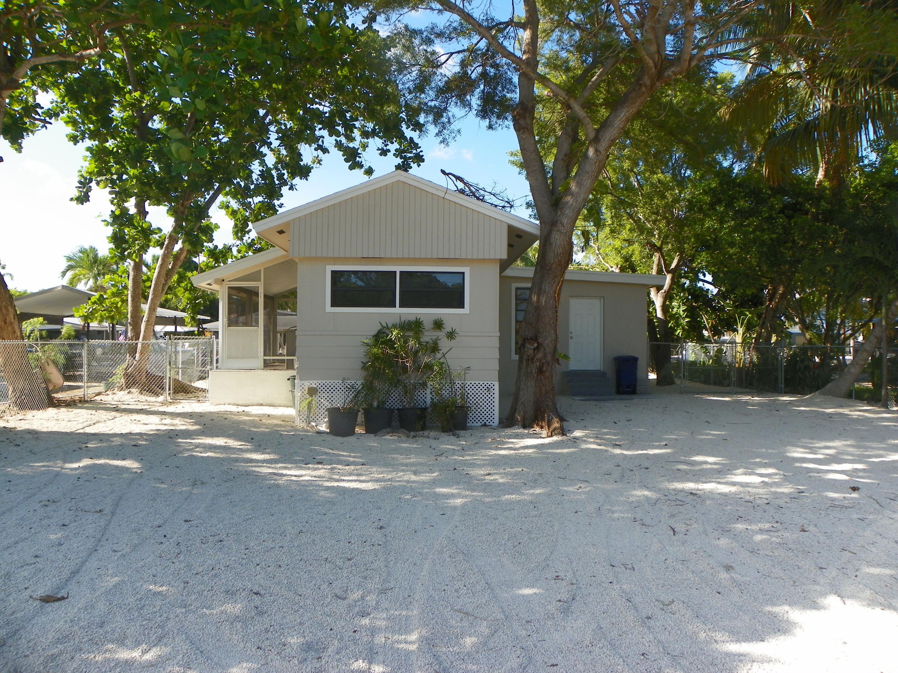 421 Bahia Honda Road Key Largo, FL 33037 - Photo 1 of 14 100_2233