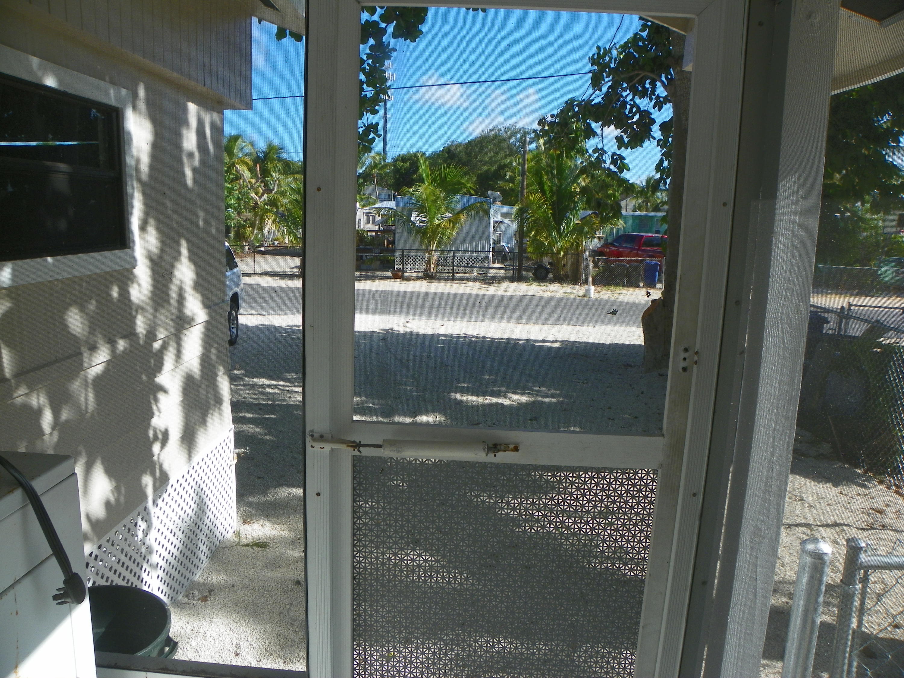 421 Bahia Honda Road Key Largo, FL 33037 - Photo 5 of 14 100_2225
