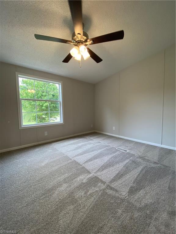 220 Yount Road Eden, NC 27288 - Photo 8 of 12 Gallery Image 8