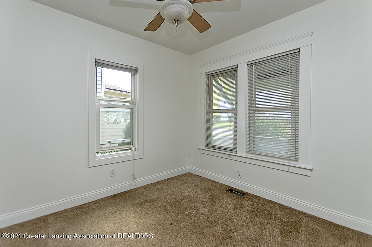 2327 Kensington Road Lansing, MI 48910 - Photo 10 of 21 10
