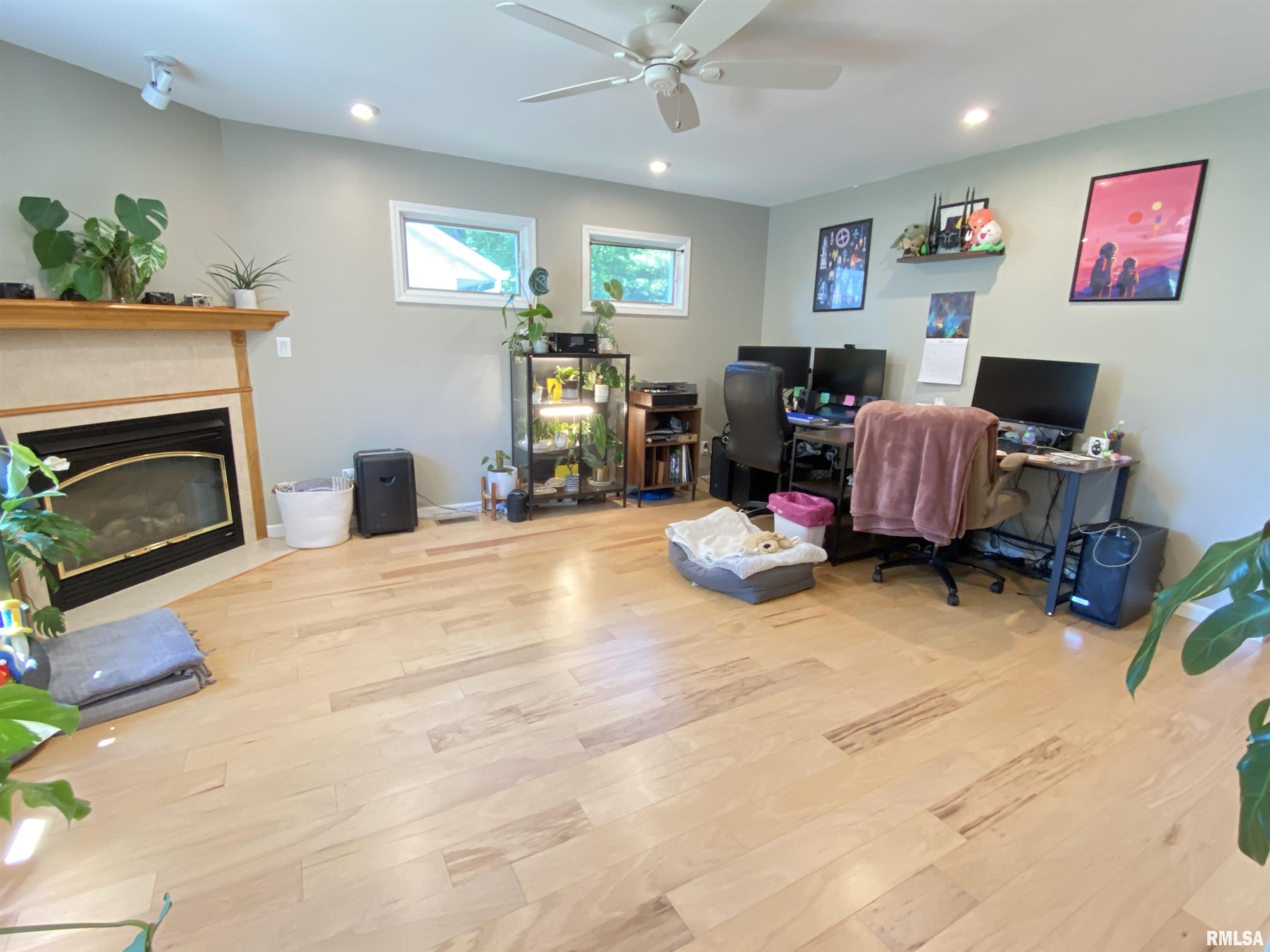 1224 Old Crows Way Springfield, IL 62712 - Photo 13 of 28 Gallery Image 13