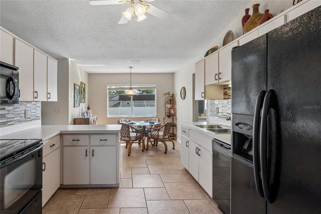 5122 Quintilis Street Spring Hill, FL 34608 - Photo 16 of 62