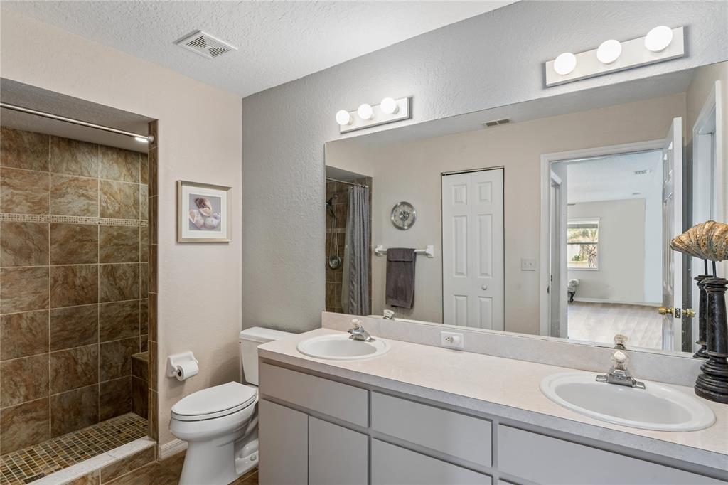 5122 Quintilis Street Spring Hill, FL 34608 - Photo 31 of 62