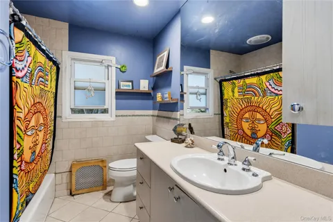 $799,000 | 16 NewMarket Road, Syosset, NY 11791