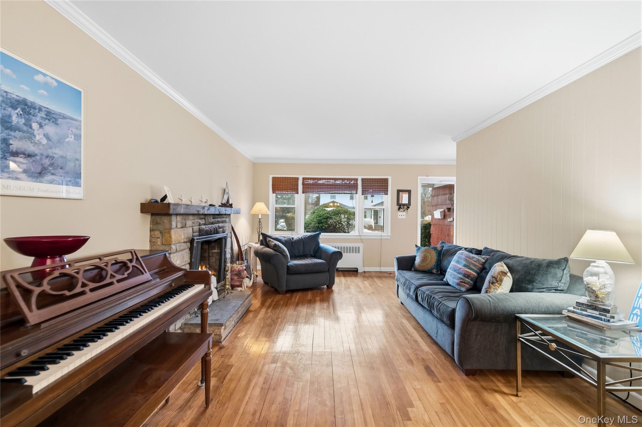 16 NewMarket Road Syosset, NY 11791 - Photo 5 of 27 Hardwood floors throughout