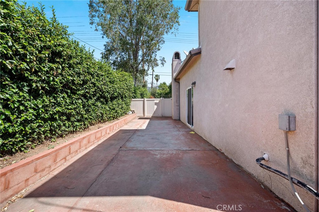 14661 Oak Road Sylmar, CA 91342 - Photo 39 of 41