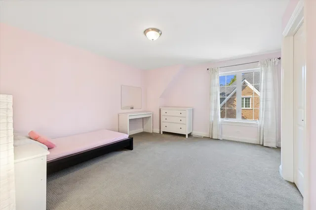 $795,000 | 355 West 1st Street, Elmhurst, IL 60126