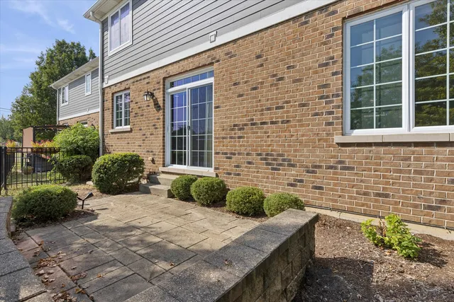 $795,000 | 355 West 1st Street, Elmhurst, IL 60126