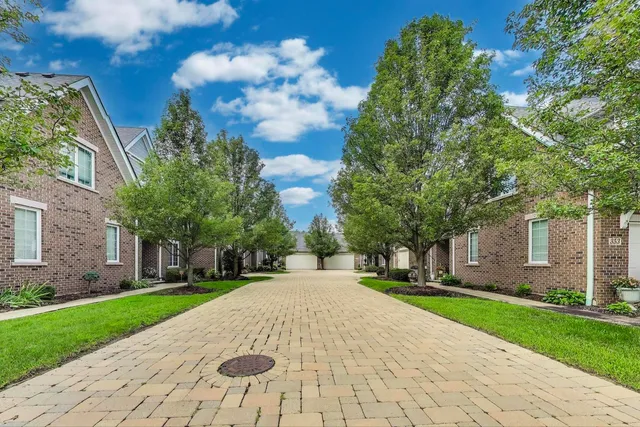 $795,000 | 355 West 1st Street, Elmhurst, IL 60126