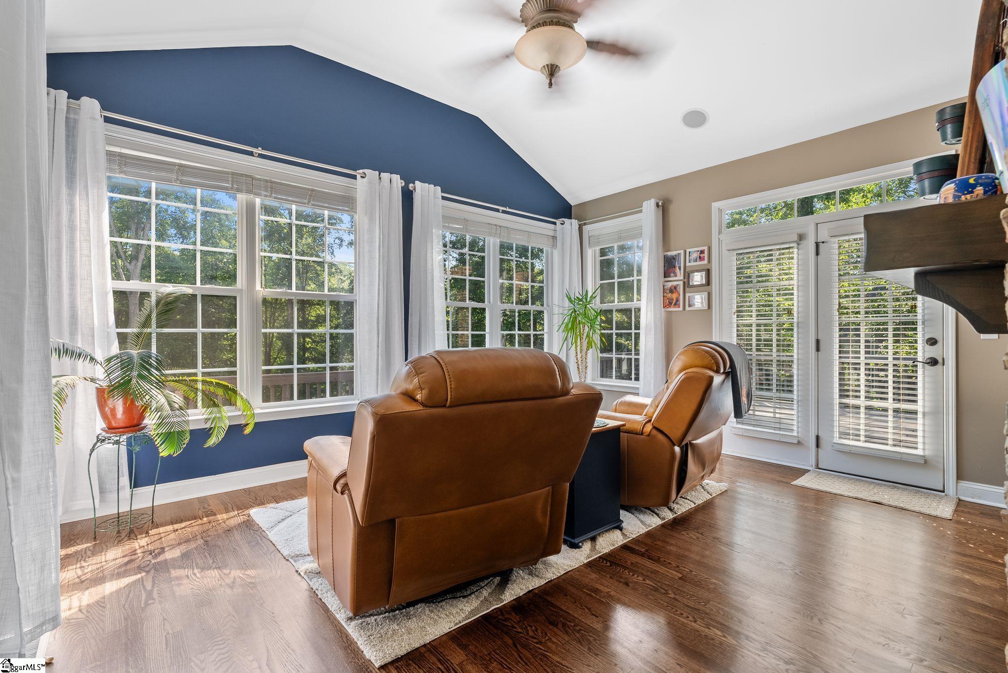 237 Yorkswell Lane Greenville, SC 29607 - Photo 15 of 50 Gallery Image 15