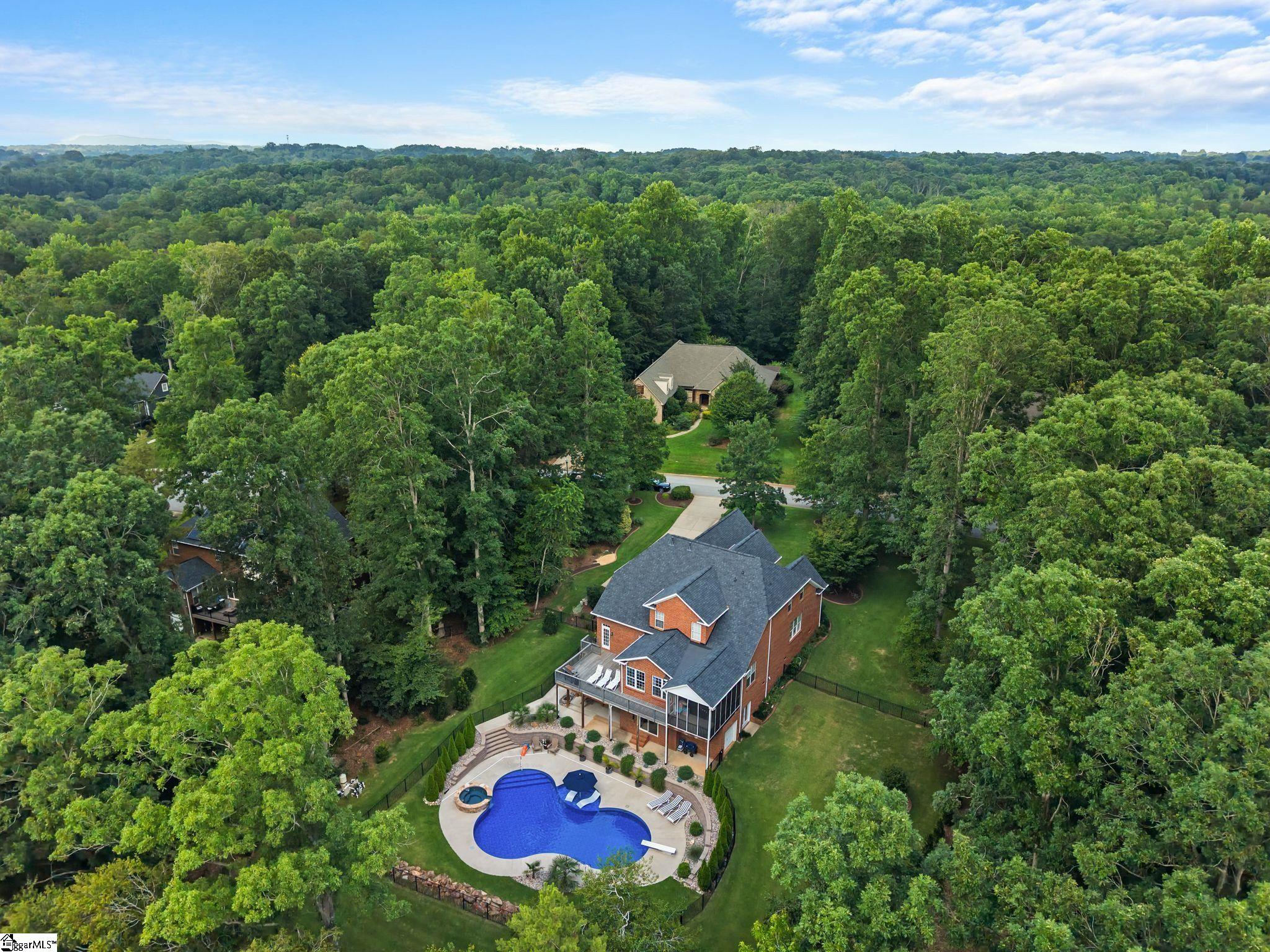 237 Yorkswell Lane Greenville, SC 29607 - Photo 3 of 50 Gallery Image 3