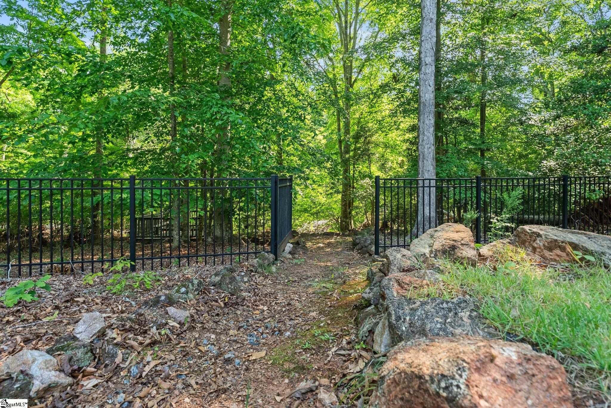 237 Yorkswell Lane Greenville, SC 29607 - Photo 40 of 50 Gallery Image 40