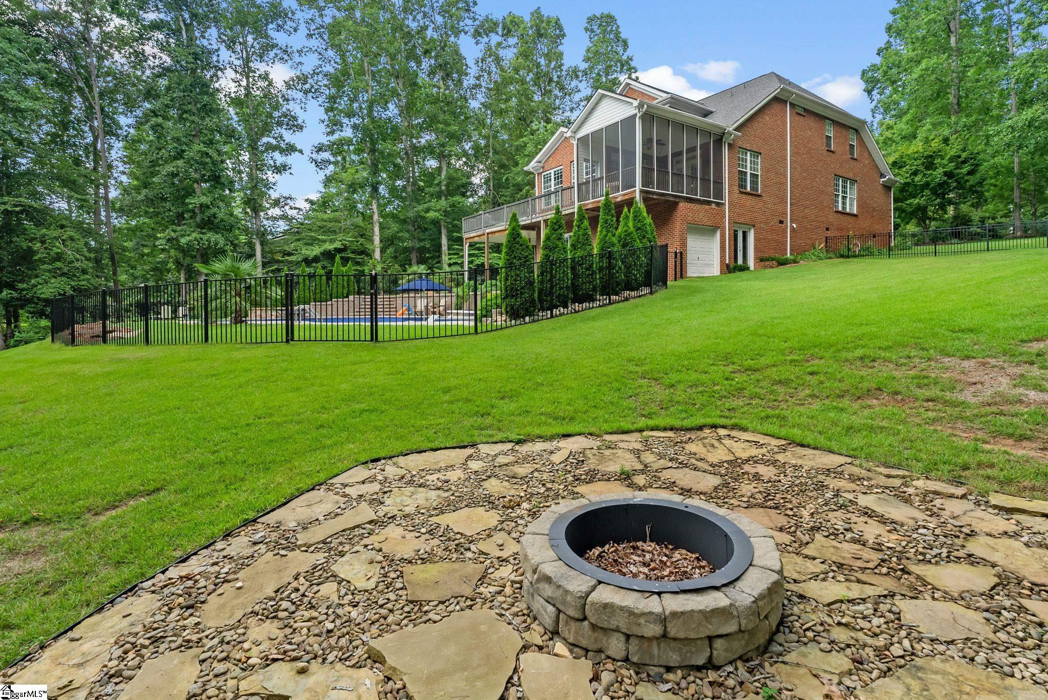 237 Yorkswell Lane Greenville, SC 29607 - Photo 43 of 50 Gallery Image 43