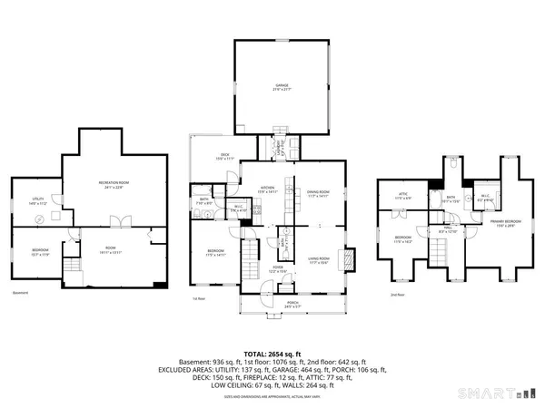 a black and white photo of a living room