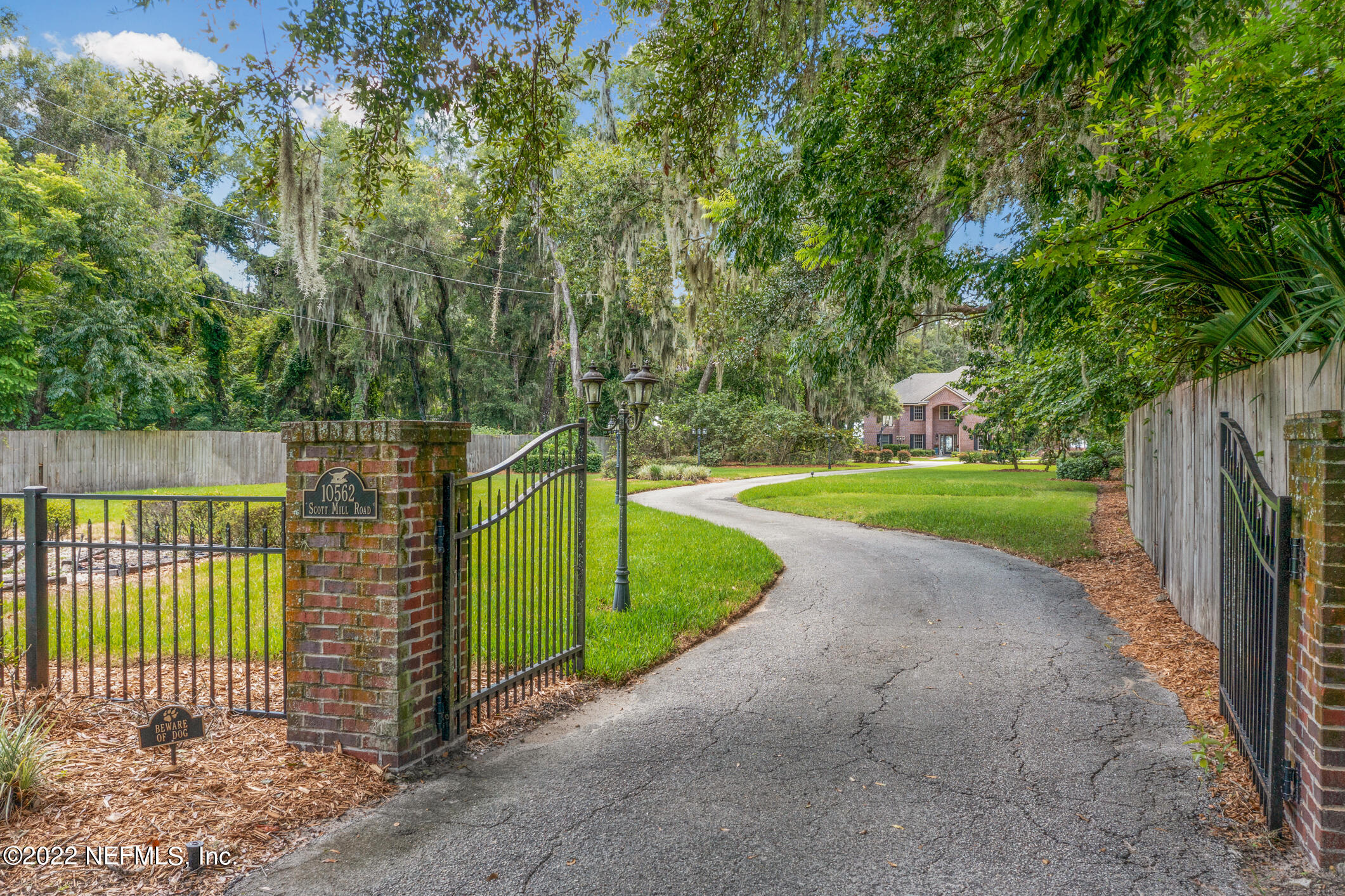 10562 Scott Mill Road Jacksonville, FL 32257 - Photo 3 of 16 GATED ENTRANCE
