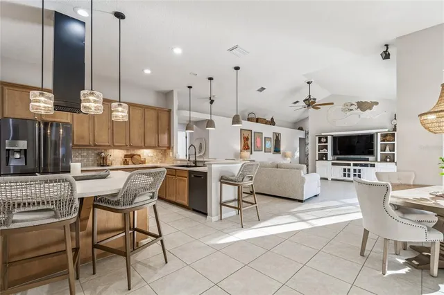 $715,000 | 19104 Nature Palm Lane, Tampa, FL 33647