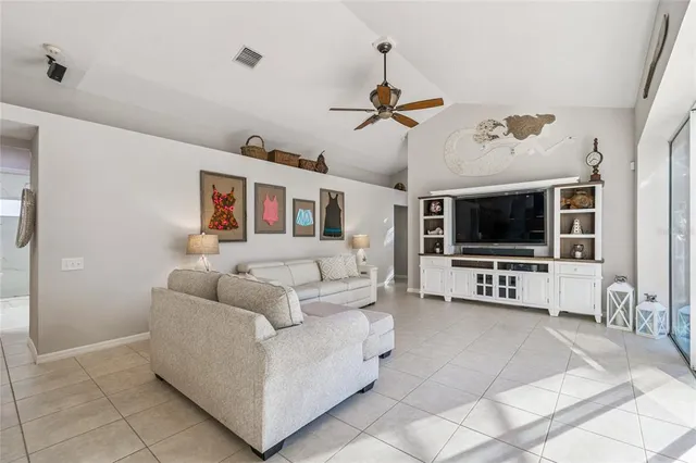 $715,000 | 19104 Nature Palm Lane, Tampa, FL 33647