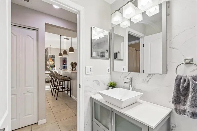 $715,000 | 19104 Nature Palm Lane, Tampa, FL 33647