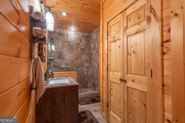 $1,350,000 | 194 Squirrel Chase, Blairsville, GA 30512