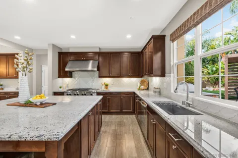 $3,800,000 | 817 Dolphin Circle, Encinitas, CA 92024