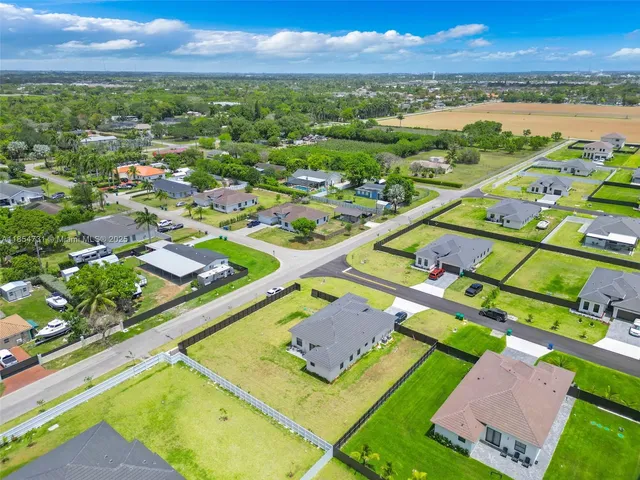 $4,000 | 32206 Southwest 196th Avenue, Unit 1, Homestead, FL 33030