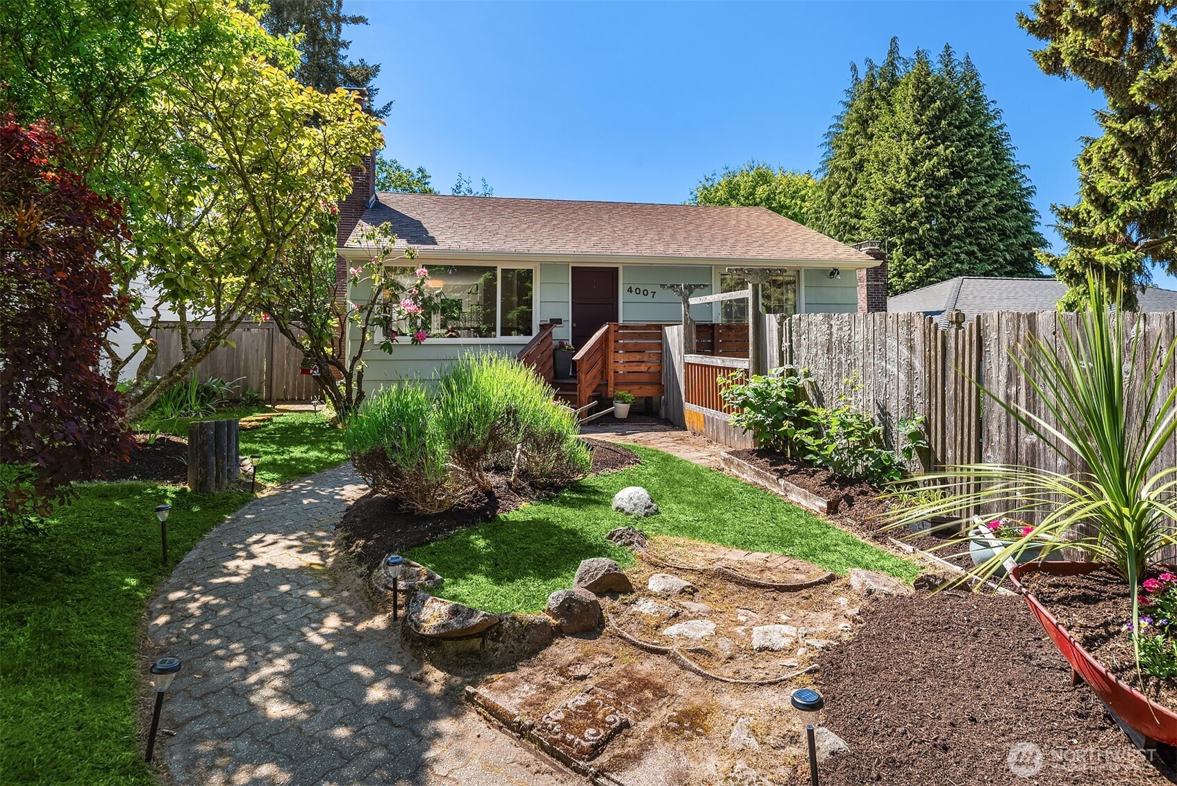 4007 49th Avenue Southwest Seattle, WA 98116 - Photo 34 of 38