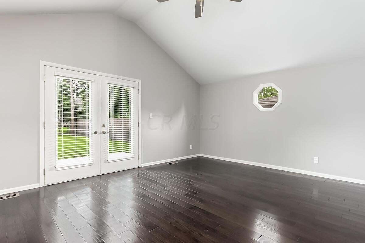 2242 Wickliffe Road Columbus, OH 43221 - Photo 27 of 41 20181031164204657962000000-o
