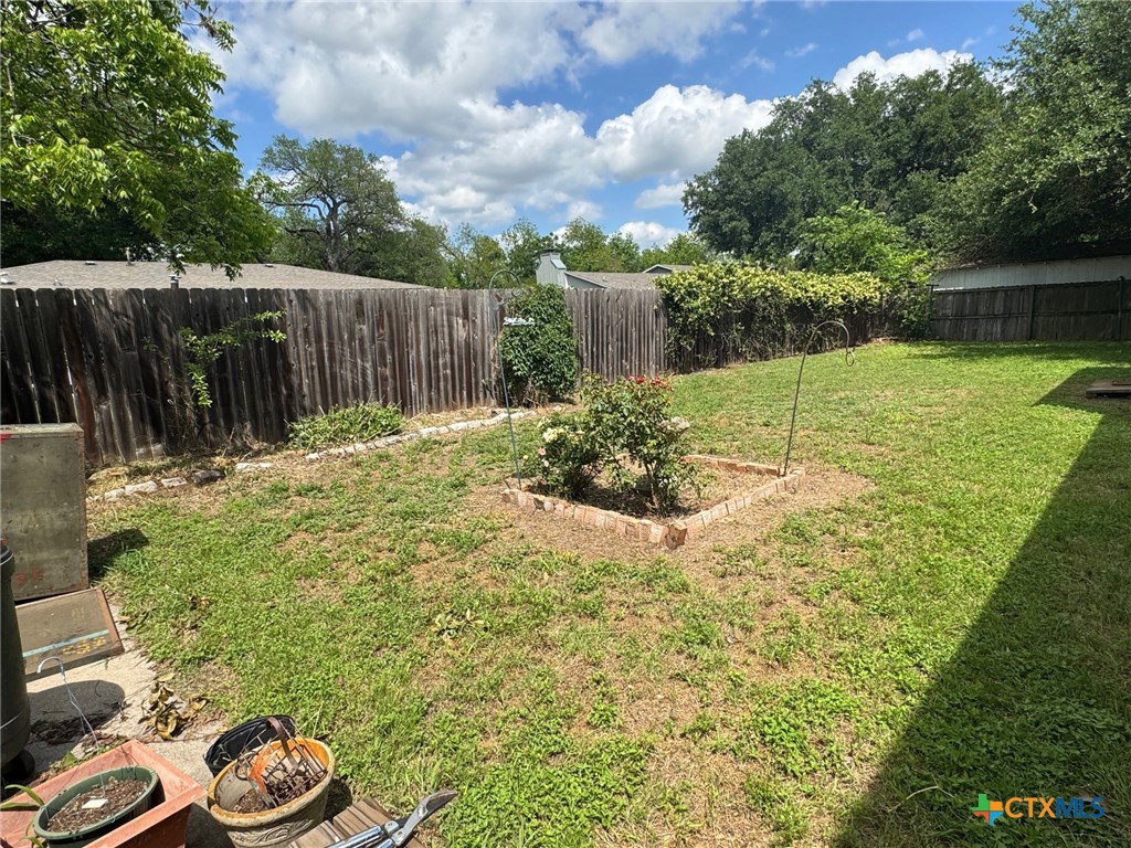 708 East 10th Street Cameron, TX 76520 - Photo 19 of 20 Backyard