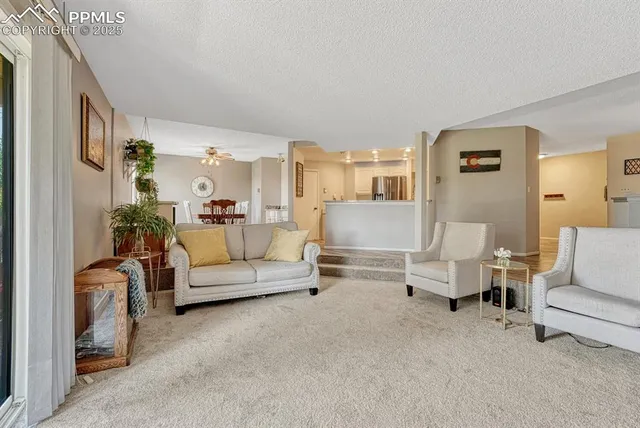 $385,000 | 1661 Deer Creek Road, Monument, CO 80132