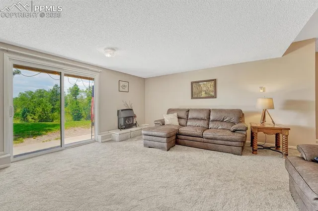 $385,000 | 1661 Deer Creek Road, Monument, CO 80132