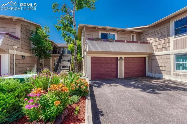 $385,000 | 1661 Deer Creek Road, Monument, CO 80132