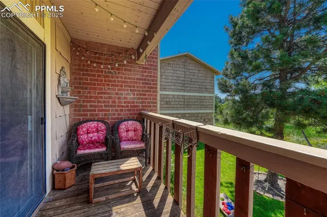 $385,000 | 1661 Deer Creek Road, Monument, CO 80132