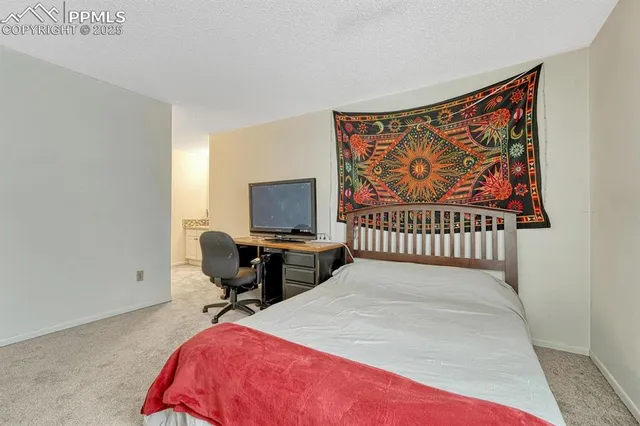 $385,000 | 1661 Deer Creek Road, Monument, CO 80132