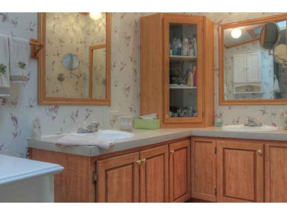 22 Button Road Farmington, NH 03835 - Photo 15 of 21