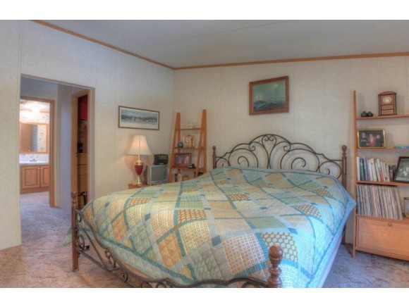 22 Button Road Farmington, NH 03835 - Photo 16 of 21