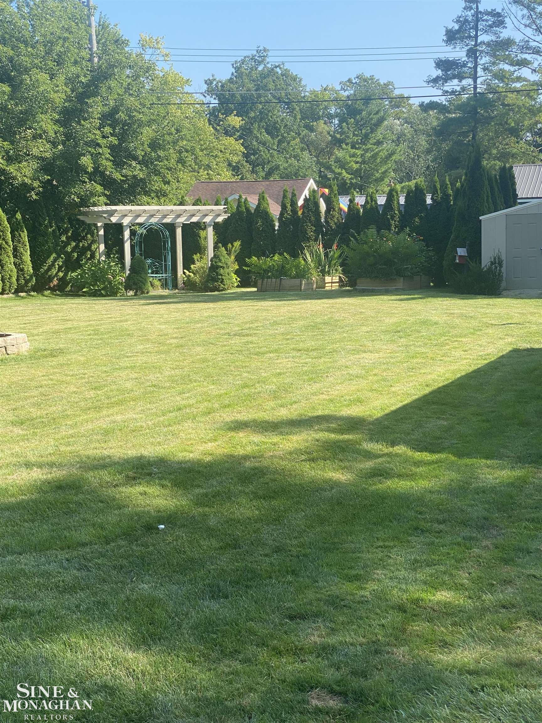 7432 Maplewood Road Lexington, MI 48450 - Photo 25 of 27 50084741-34.JPG