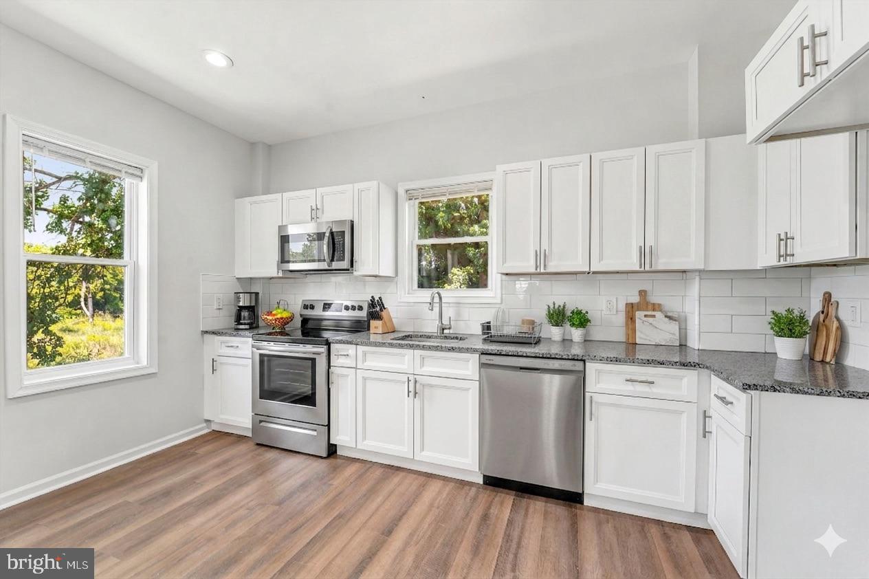 1131 Parker Street Chester, PA 19013 - Photo 13 of 34 Virtual Staged Kitchen