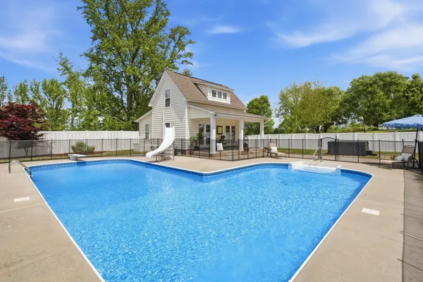 $694,000 | 26455 Austin Whitt Road, Ardmore, TN 38449