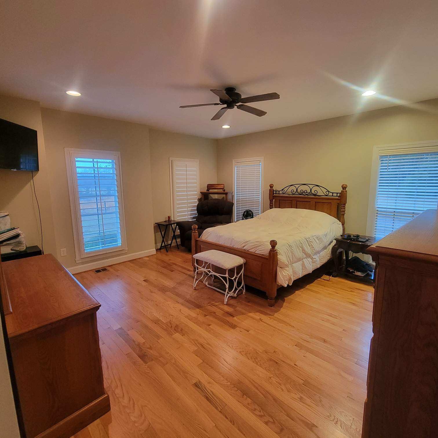 828 Prosser Road Leoma, TN 38468 - Photo 11 of 20 a bedroom with a bed and a flat tv screen on dresser