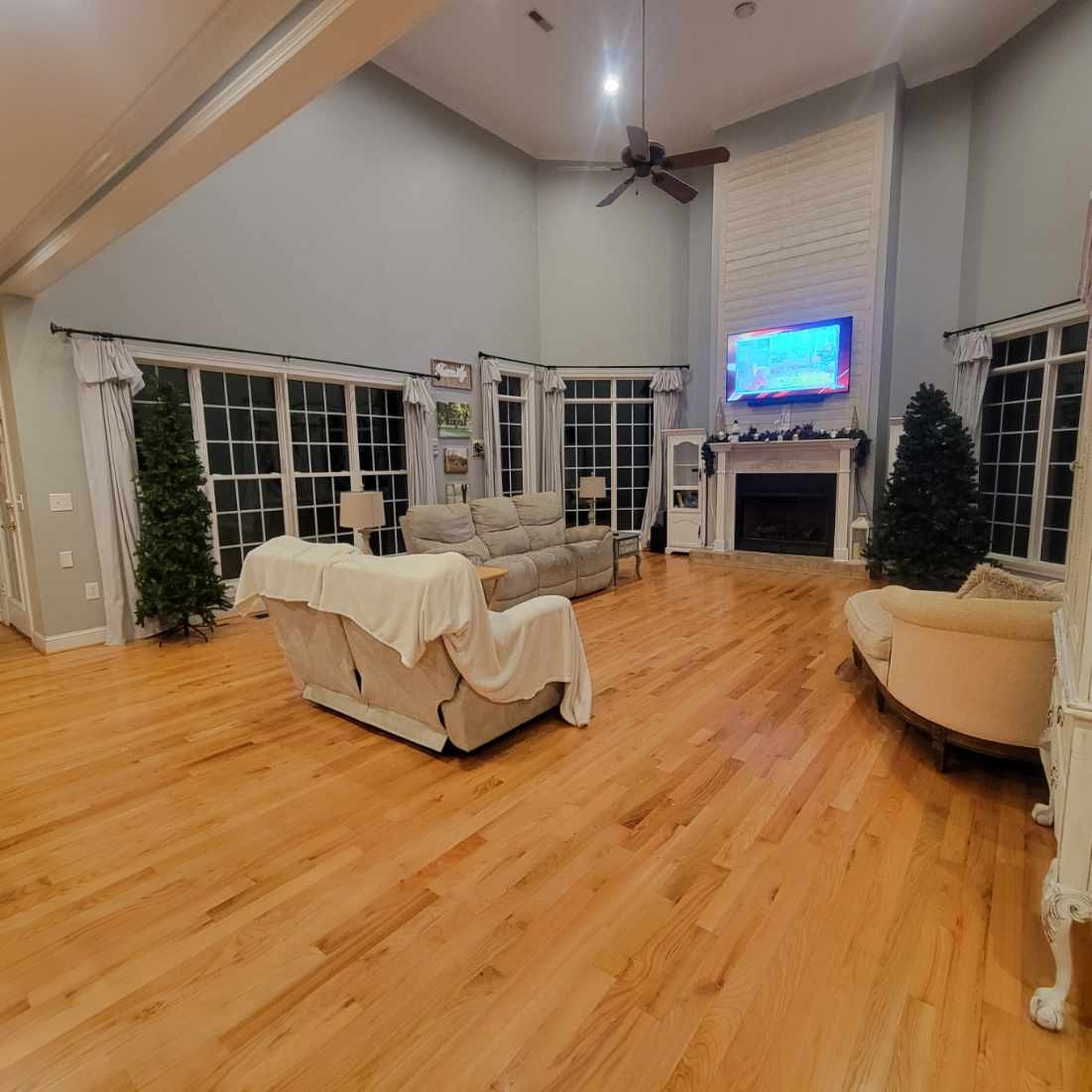 828 Prosser Road Leoma, TN 38468 - Photo 7 of 20 a spacious bedroom with a bed and a couch