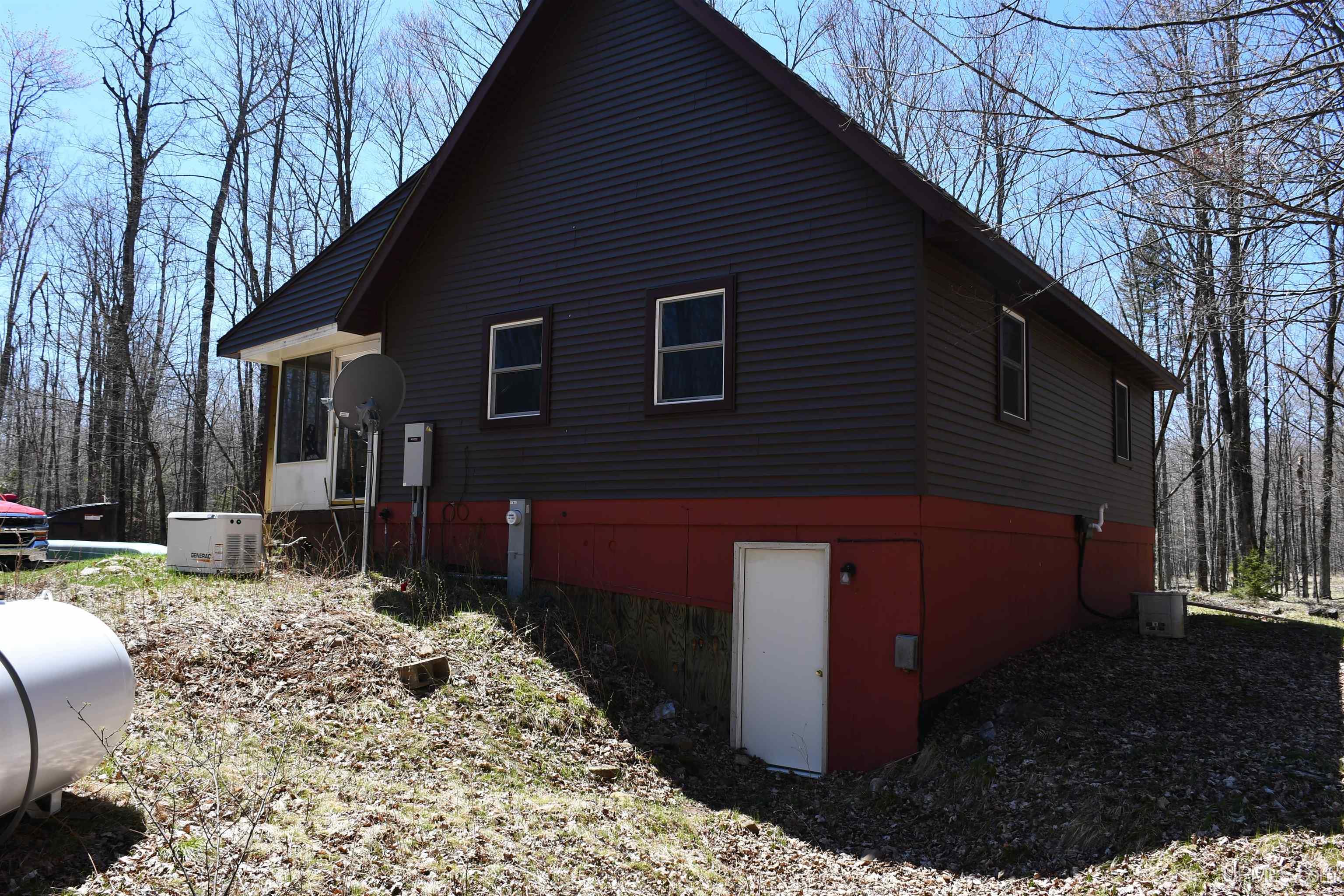 1456 Camp 5 Road Crystal Falls, MI 49920 - Photo 6 of 45 Gallery Image 6